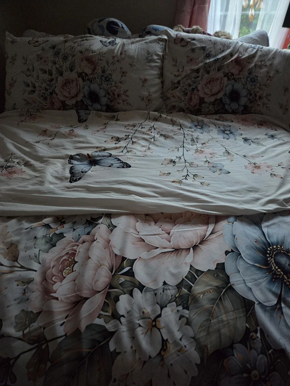 King Size Floral Butterfly Duvet Cover Set in Blue and Pink With Matching Shams